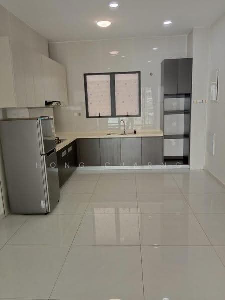 Kondominium untuk Disewa di Bay Point @ Country Garden Danga Bay - Hong Charng Lee - Kitchen - PropertyGuru.com.my
