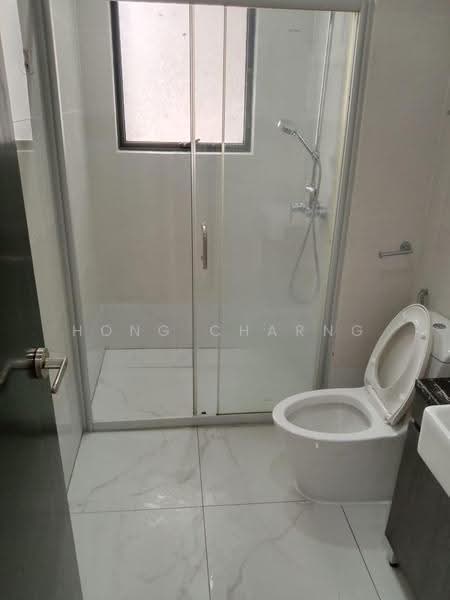 Kondominium untuk Disewa di Bay Point @ Country Garden Danga Bay - Hong Charng Lee - Bathroom - PropertyGuru.com.my