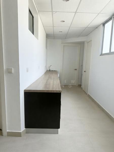 Kondominium untuk Disewa di Springtide Residences - Andrew Chong - Corridor - PropertyGuru.com.my
