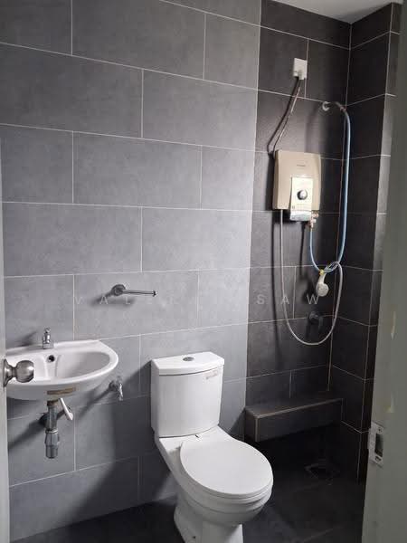 Rumah Teres 2-Tingkat untuk Disewa di Masai (Johor) - Valerie Saw - Bathroom - PropertyGuru.com.my