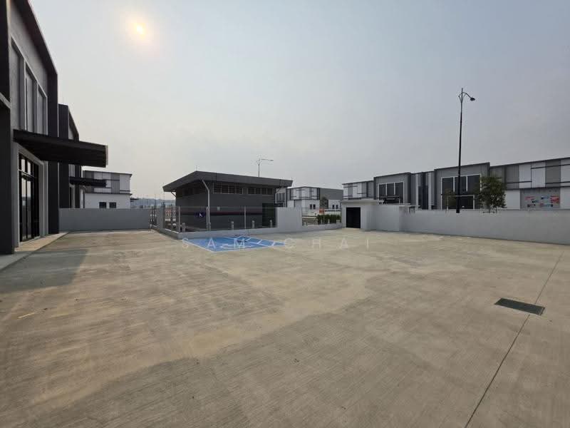 Semi-D Factory for Rent in Eco Business Park 1 (Johor Bahru) - Sam Chai - Exterior - PropertyGuru.com.my