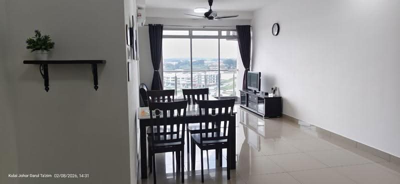 Kediaman Servis untuk Dijual di D'Putra Suites - Carol Tan - Living Room - PropertyGuru.com.my