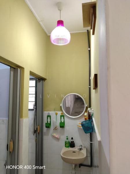 Terraced House for Rent in Garden Avenue (Seremban 2) - Alvin Loh - Bathroom - PropertyGuru.com.my