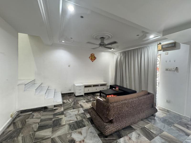 2.5-storey Terraced House for Sale in Taman Cheras Jaya (Cheras) - ChaoLim . - Living Room - PropertyGuru.com.my
