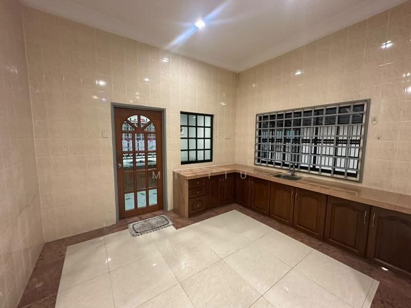 Bungalow House untuk Disewa di Bukit Antarabangsa (Ulu Kelang) - MT Tiu - Kitchen - PropertyGuru.com.my