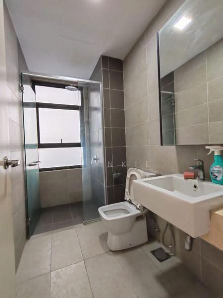Kondominium untuk Disewa di Lakeville Residence - Frankie Sing - Bathroom - PropertyGuru.com.my