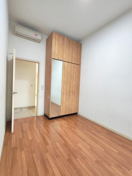 Kondominium untuk Disewa di Lakeville Residence - Frankie Sing - Bedroom - PropertyGuru.com.my