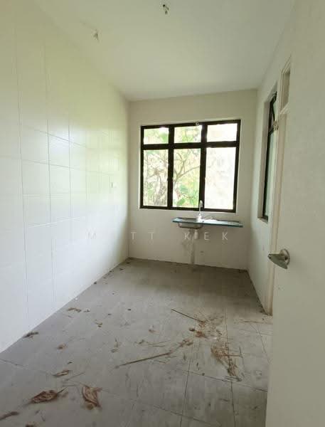 Semi-Detached House for Sale in Taman Nusa Idaman (Iskandar Puteri (Nusajaya)) - Matt Kek - Kitchen - PropertyGuru.com.my