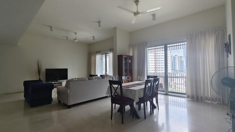 Kondominium untuk Dijual di Dua Residency - U Cheong - Living Room - PropertyGuru.com.my