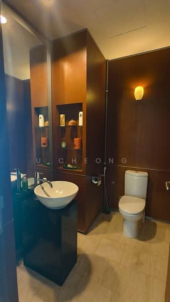 Kondominium untuk Dijual di Dua Residency - U Cheong - Bathroom - PropertyGuru.com.my