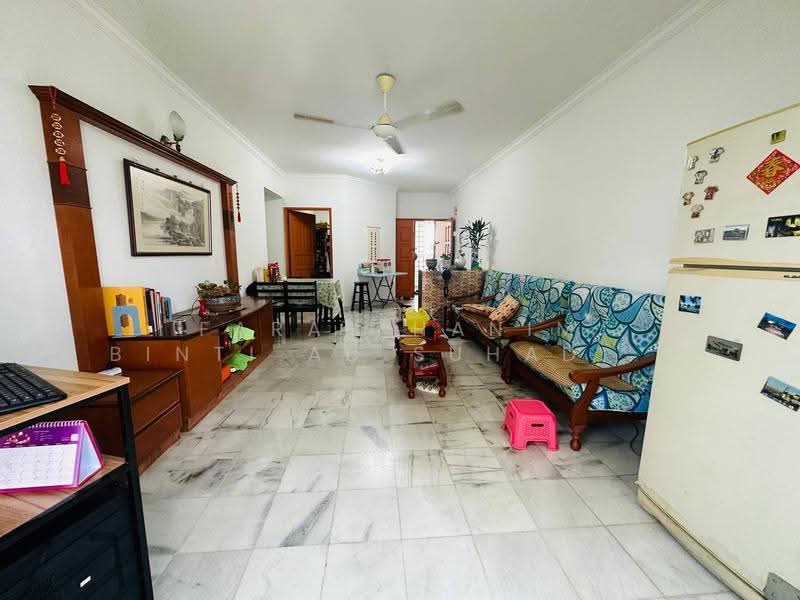 Kondominium untuk Dijual di Endah Regal Condominium - FARAH HANIM BINTI AD SUHADAK SUHADAK - Living Room - PropertyGuru.com.my