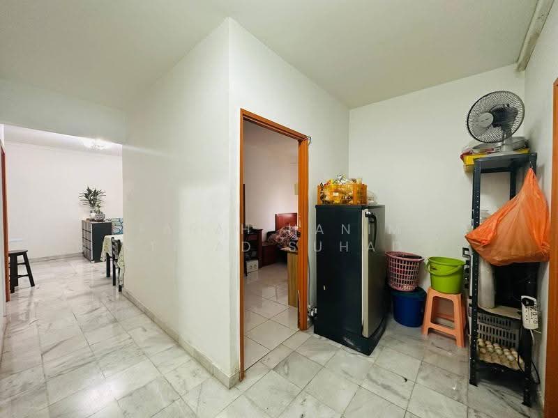 Kondominium untuk Dijual di Endah Regal Condominium - FARAH HANIM BINTI AD SUHADAK SUHADAK - Interior - PropertyGuru.com.my