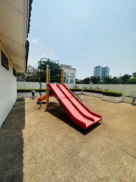 Kondominium untuk Dijual di Endah Regal Condominium - FARAH HANIM BINTI AD SUHADAK SUHADAK - Exterior - PropertyGuru.com.my