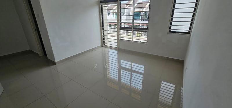 Terraced House for Rent in Rawang (Selangor) - Zann Fauzan - Interior - PropertyGuru.com.my