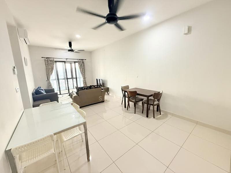 Kondominium untuk Disewa di The Haute Gurney - Sam Jamal - Living Room - PropertyGuru.com.my