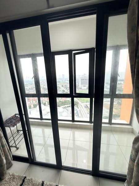 Kondominium untuk Disewa di The Haute Gurney - Sam Jamal - Balcony - PropertyGuru.com.my