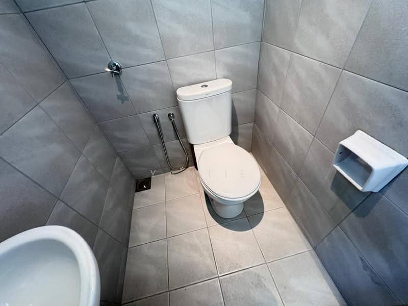 Kondominium untuk Dijual di Sanderling Lakefront - Yantie Qaleesya - Bathroom - PropertyGuru.com.my