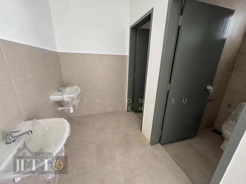 Shop / Office for Rent in Bandar Rimbayu (Telok Panglima Garang) - Eugene Ong Eu chieh - Bathroom - PropertyGuru.com.my