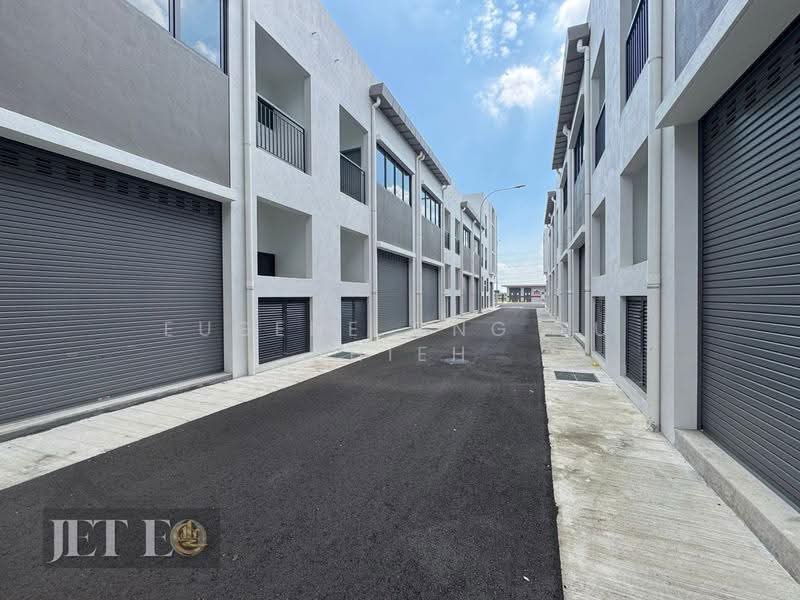 Shop / Office for Rent in Bandar Rimbayu (Telok Panglima Garang) - Eugene Ong Eu chieh - Exterior - PropertyGuru.com.my