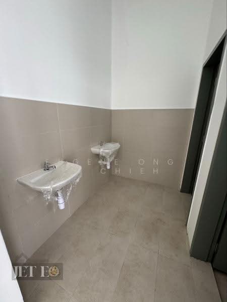 Shop / Office for Rent in Bandar Rimbayu (Telok Panglima Garang) - Eugene Ong Eu chieh - Bathroom - PropertyGuru.com.my