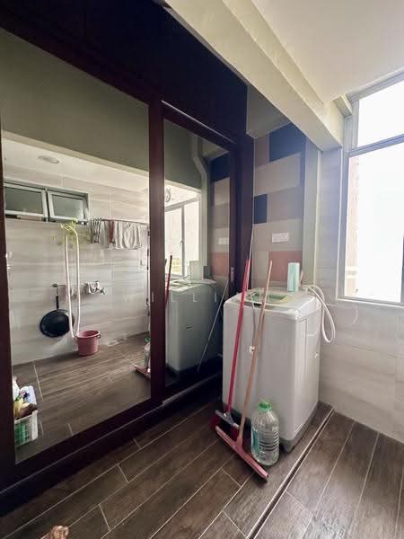Kondominium untuk Disewa di Ocean Palms Condominium - William Chong - Balcony - PropertyGuru.com.my