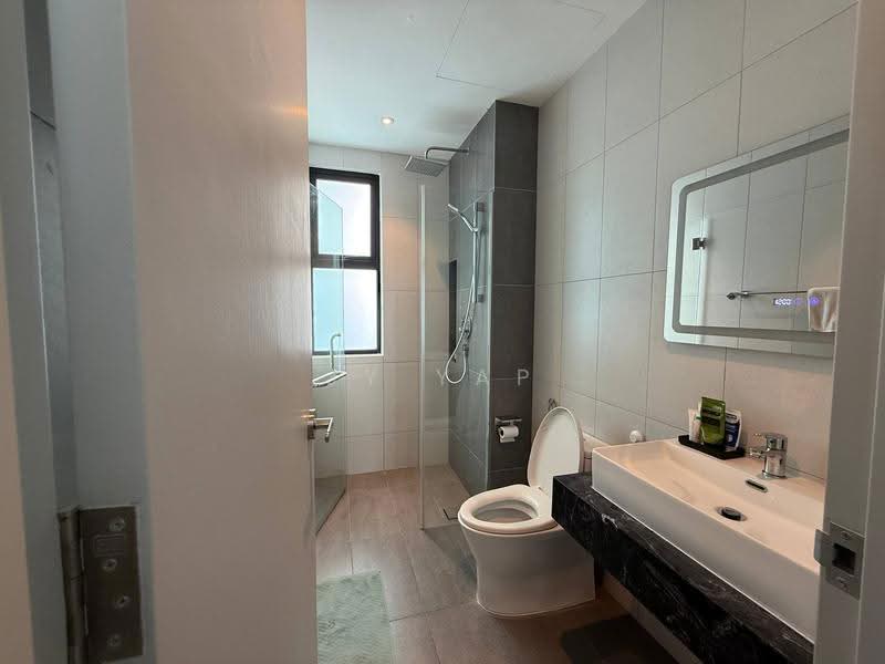 Kediaman Servis untuk Disewa di Ruby Seapark - JY Yap - Bathroom - PropertyGuru.com.my