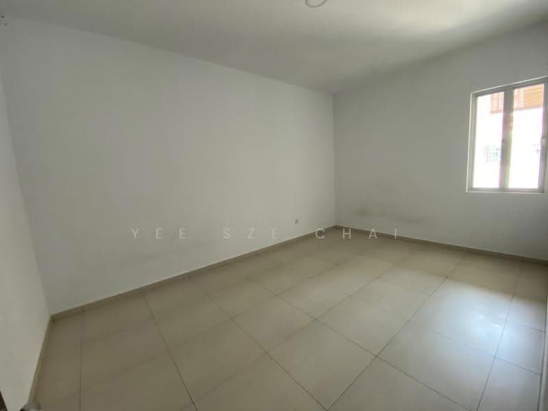 2-storey Terraced House for Rent in Luak Bay (Miri) - Yee Sze Chai - Interior - PropertyGuru.com.my