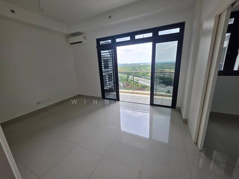 Kediaman Servis untuk Dijual di Meridin Suites @ The Meridin - Winnie Ng - Balcony - PropertyGuru.com.my