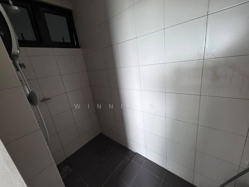 Kediaman Servis untuk Dijual di Meridin Suites @ The Meridin - Winnie Ng - Bathroom - PropertyGuru.com.my
