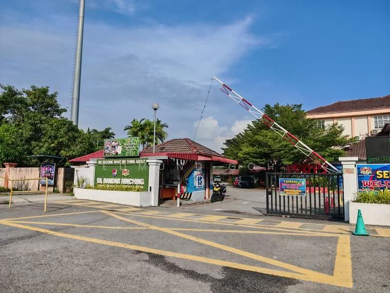Terraced House for Sale in Bandar Rinching Seksyen 1 (Semenyih) - Edmund Goh - Exterior - PropertyGuru.com.my