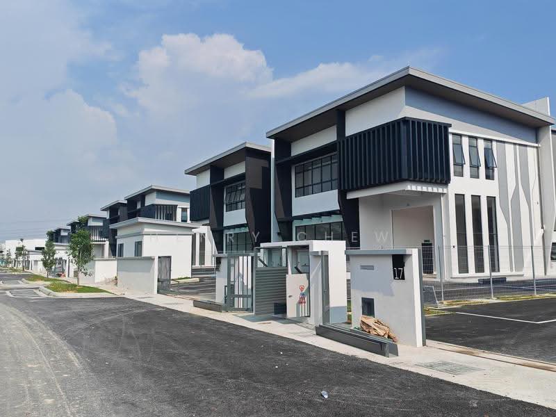 Semi-D Factory for Rent in NCT Smart Industrial Park (Sepang) - Henry Chew - Exterior - PropertyGuru.com.my