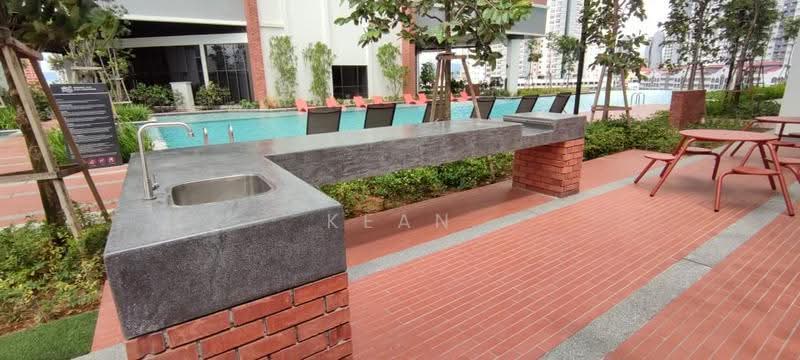 Kediaman Servis untuk Disewa di The Birch - Kean Yu - Pool - PropertyGuru.com.my