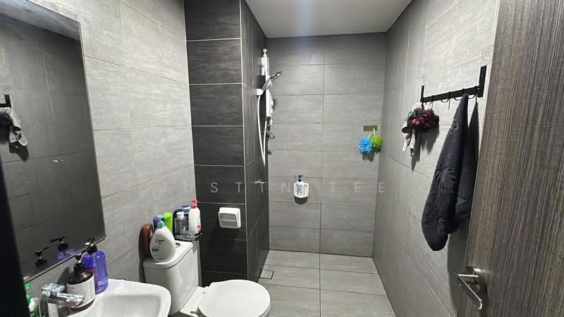 Service Residence for Sale at The New Duo @ Edumetro - Justin Tee - Bathroom - PropertyGuru.com.my