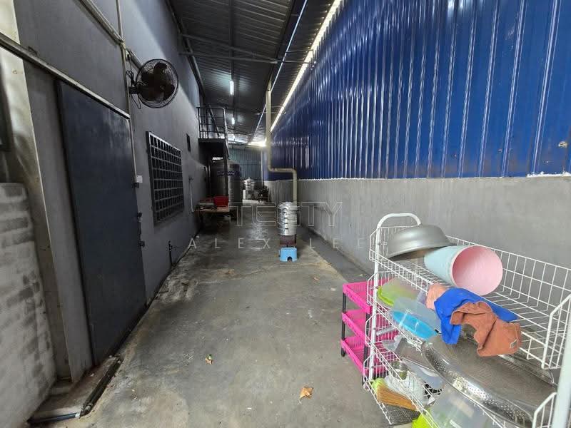 Warehouse for Rent in Klang (Selangor) - Alex Lee - Exterior - PropertyGuru.com.my