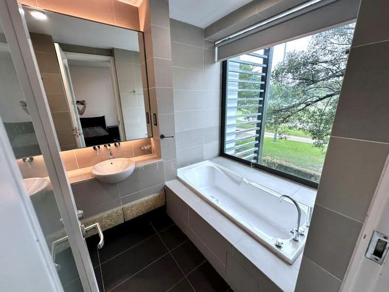 Townhouse for Rent in Bukit Kiara (Kuala Lumpur) - Ariel Lee - Bathroom - PropertyGuru.com.my