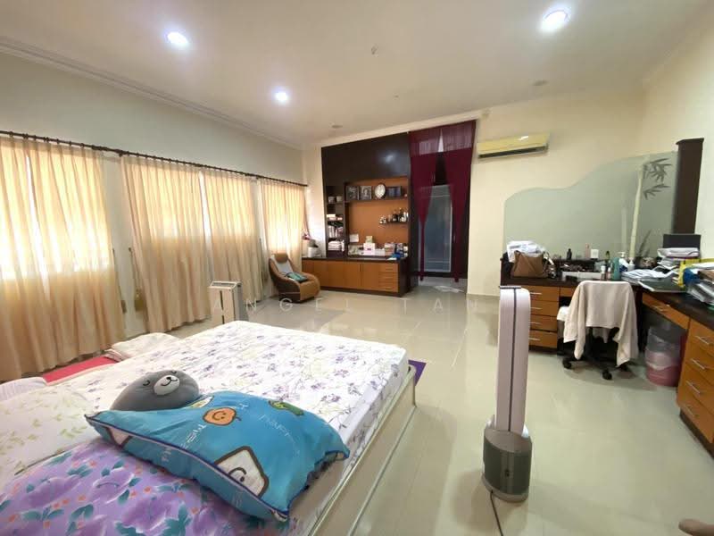 Semi-Detached House for Sale in Bandar Puteri Puchong (Puchong) - Angel Tan - Bedroom - PropertyGuru.com.my