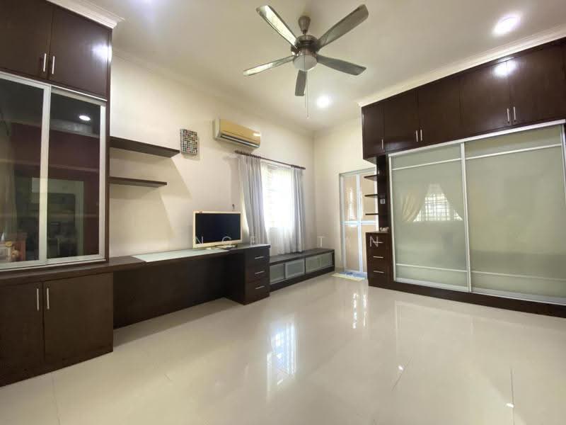 Semi-Detached House for Sale in Bandar Puteri Puchong (Puchong) - Angel Tan - Bedroom - PropertyGuru.com.my
