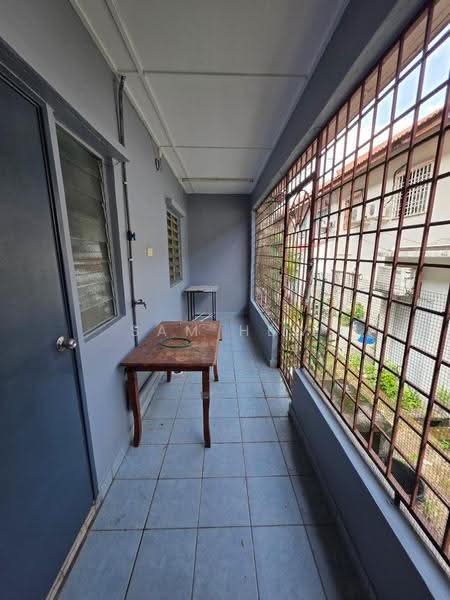 Rumah Teres 2-Tingkat untuk Disewa di Bandar Sunway Semenyih (Semenyih) - Sam Hew - Balcony - PropertyGuru.com.my