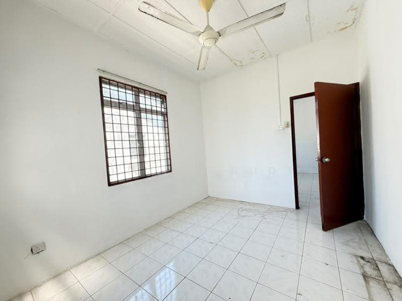 Rumah Teres 2-Tingkat untuk Dijual di Taman Sri Bayu (Sepang) - Shaiful Rudy - PropertyGuru.com.my