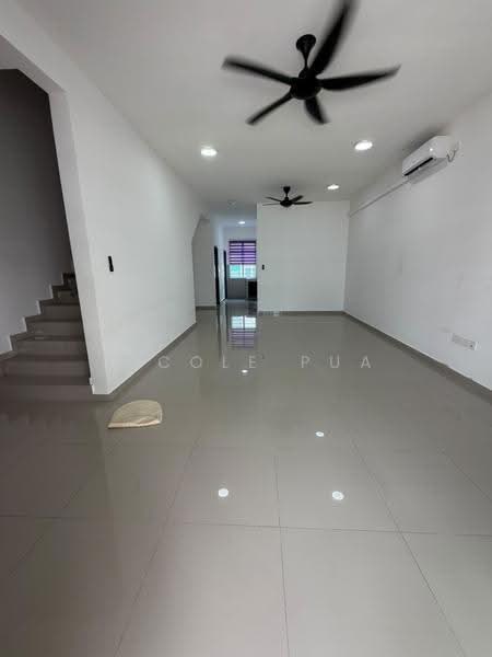 Rumah Teres 2-Tingkat untuk Dijual di Bandar Dato Onn (Tebrau) - Nicole Pua - Living Room - PropertyGuru.com.my