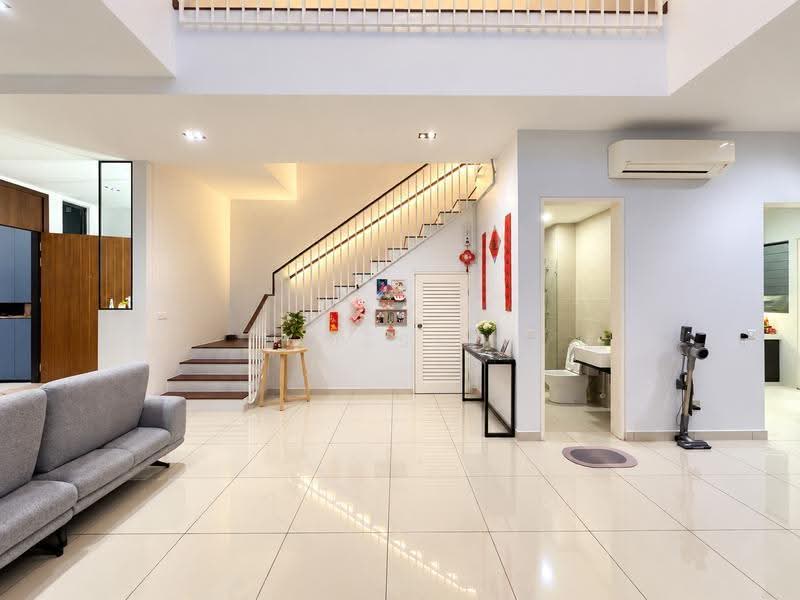 Semi-Detached House for Sale in Setia Alam (Selangor) - Jess Tee - Living Room - PropertyGuru.com.my