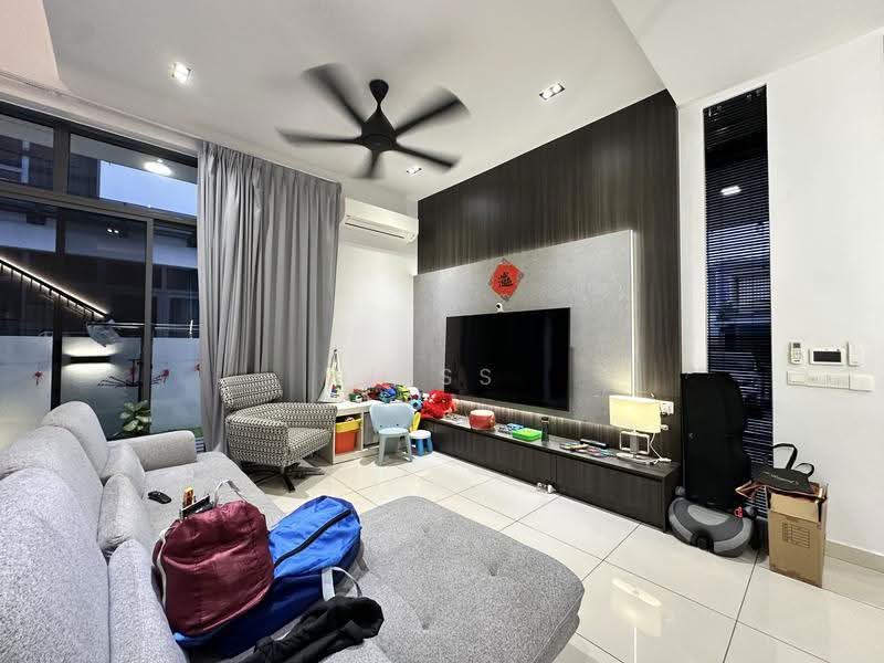 Semi-Detached House for Sale in Setia Alam (Selangor) - Jess Tee - Living Room - PropertyGuru.com.my