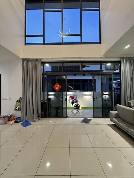 Semi-Detached House for Sale in Setia Alam (Selangor) - Jess Tee - Living Room - PropertyGuru.com.my