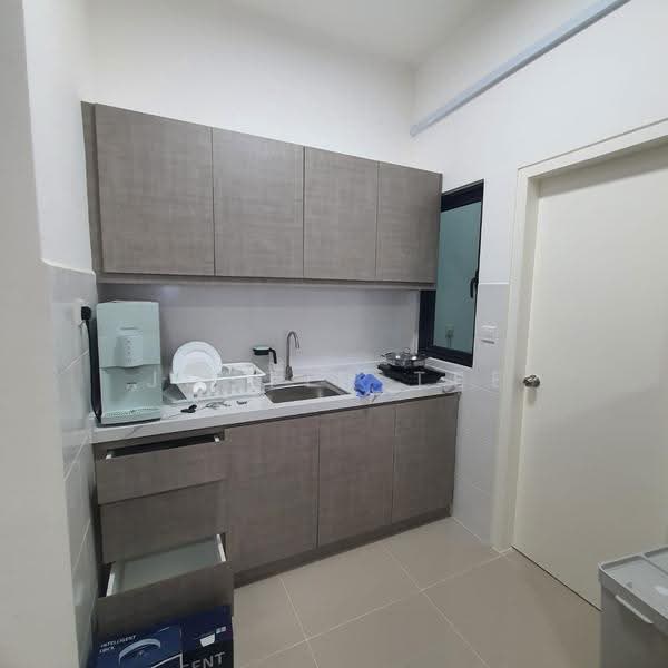 Kediaman Servis untuk Disewa di MKH Boulevard II - Justin Tee - Kitchen - PropertyGuru.com.my