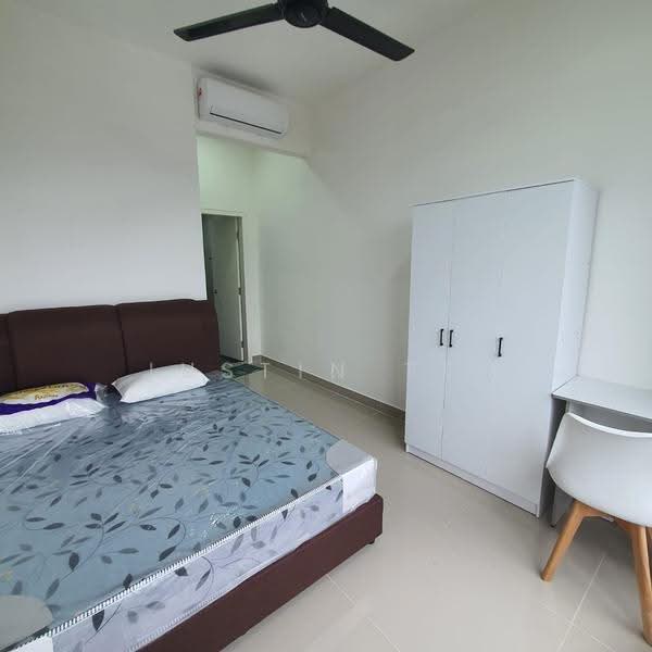 Kediaman Servis untuk Disewa di MKH Boulevard II - Justin Tee - Bedroom - PropertyGuru.com.my