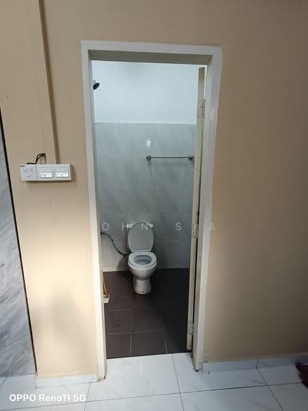 Rumah Kluster untuk Dijual di Taman Pulai Mutiara (Iskandar Puteri (Nusajaya)) - John Sia - Bathroom - PropertyGuru.com.my