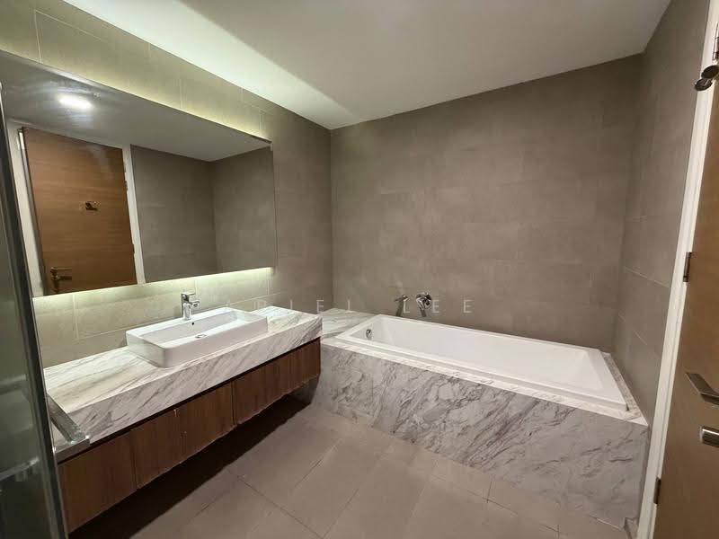 Kediaman Servis untuk Disewa di Aria - Ariel Lee - Bathroom - PropertyGuru.com.my