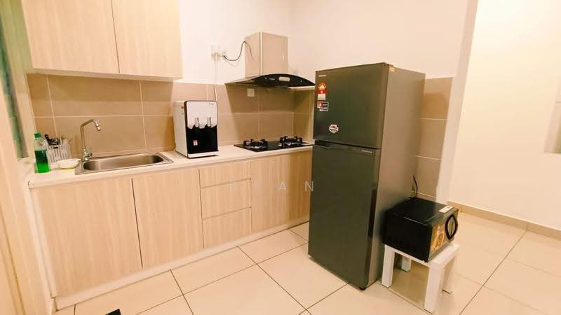 Kediaman Servis untuk Dijual di D'Putra Suites - Sean Yeoh - Kitchen - PropertyGuru.com.my