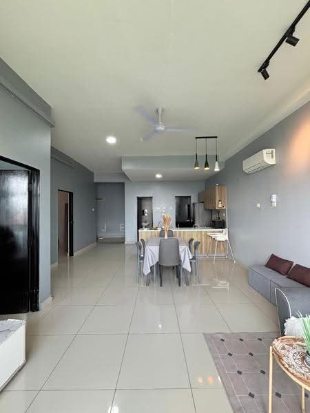 Kediaman Servis untuk Disewa di Palazio - JE ONG - Living Room - PropertyGuru.com.my