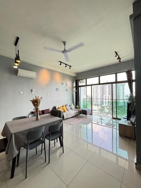 Kediaman Servis untuk Disewa di Palazio - JE ONG - Living Room - PropertyGuru.com.my